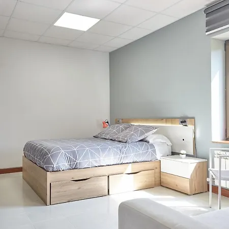 Fontanan 2* La Pola de Gordon