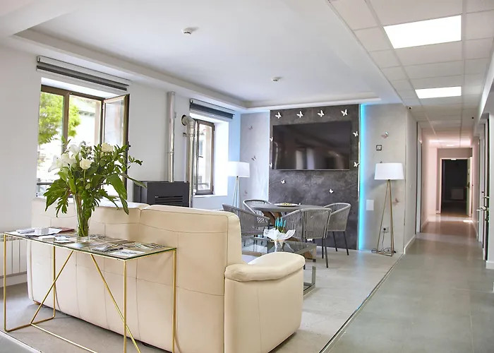 Fontanan Hotel La Pola de Gordon