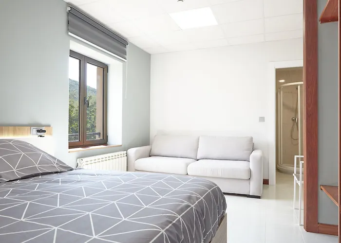 Fontanan 2* La Pola de Gordon